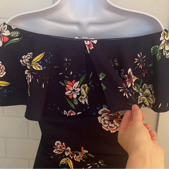 Unique Vintage - Sophia Wiggle Dress - Picture 3 of 5